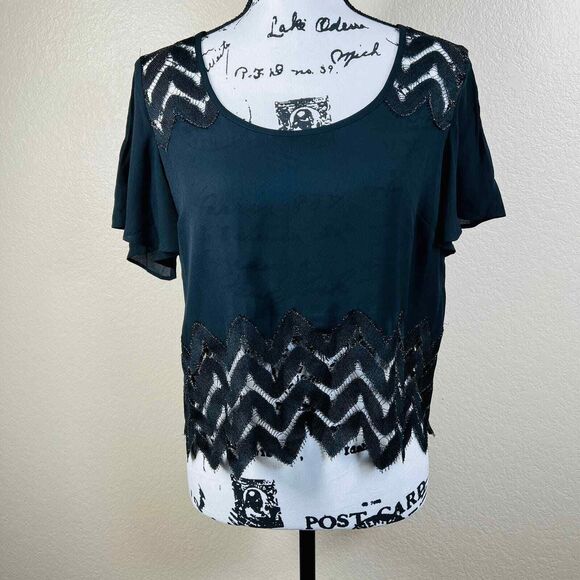 Bebe black blouse short sleeve embroidered lace around neckline boho size S - Picture 5 of 15